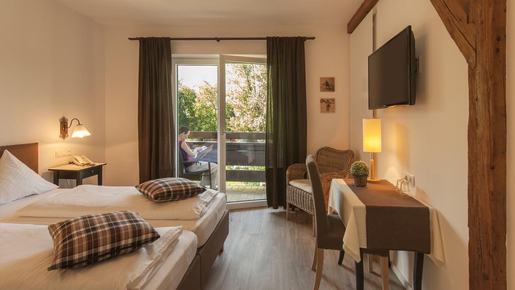 Gasthof Badl - Bed & Breakfast ハル・イン・チロル エクステリア 写真
